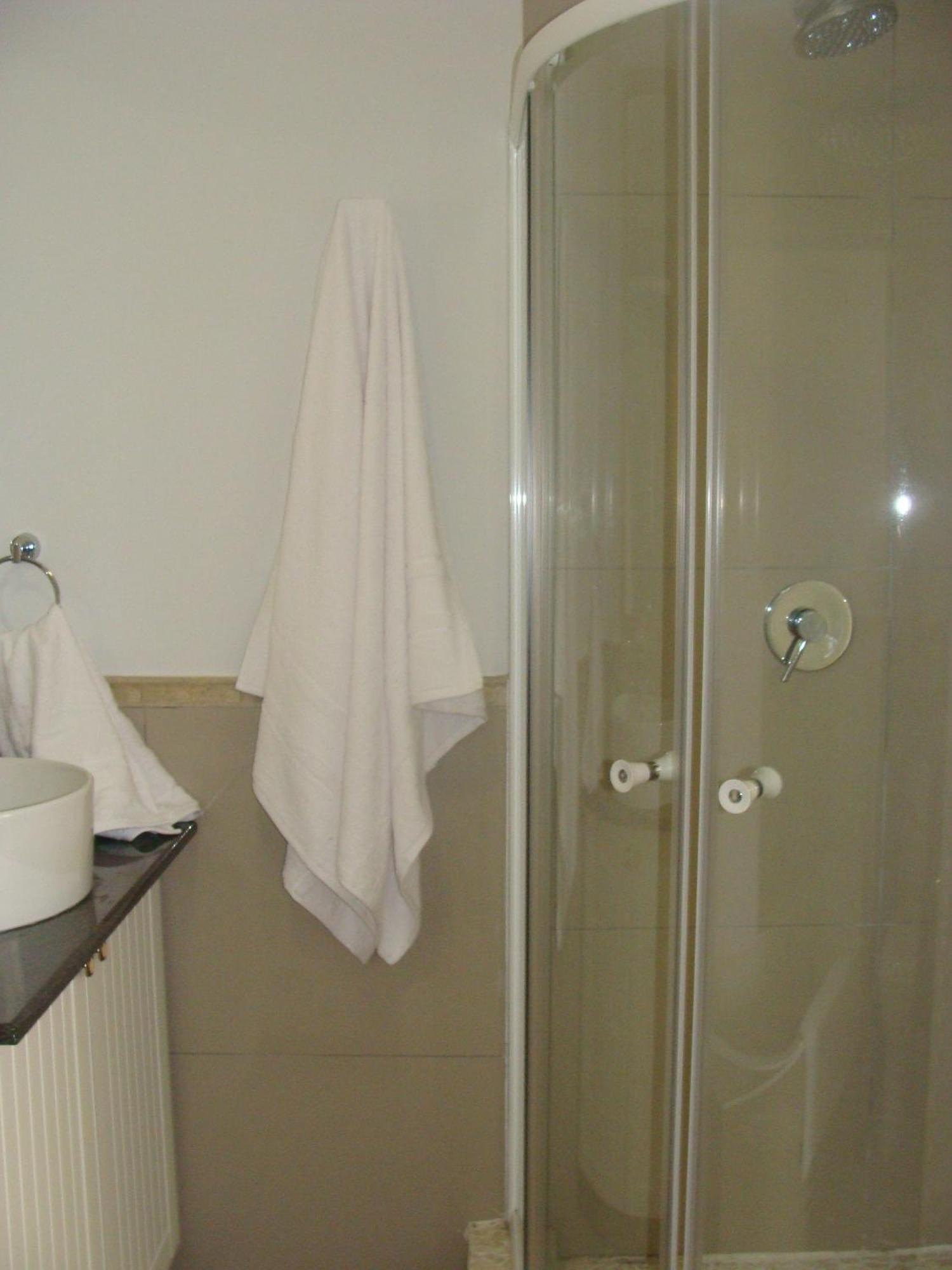 Lonehill - 3 Apartment
