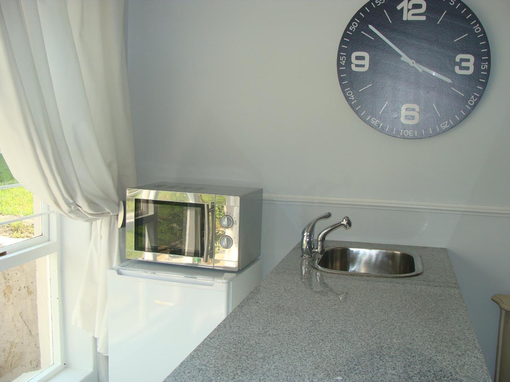 Lonehill - 3 Apartment *